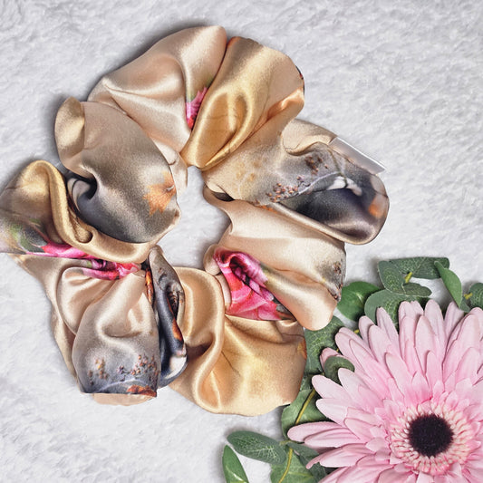 Bella Scrunchie